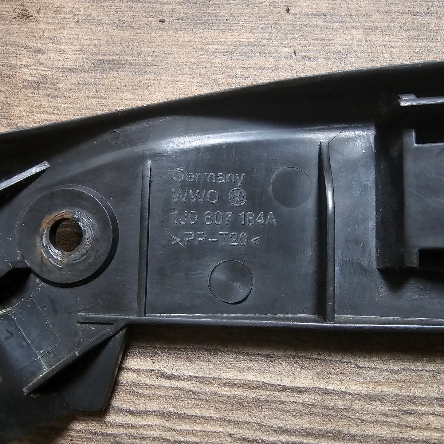 Stoßstangenhalter links und rechts VW Golf 4 Bora 1J0807184A 1J0 807 183A
