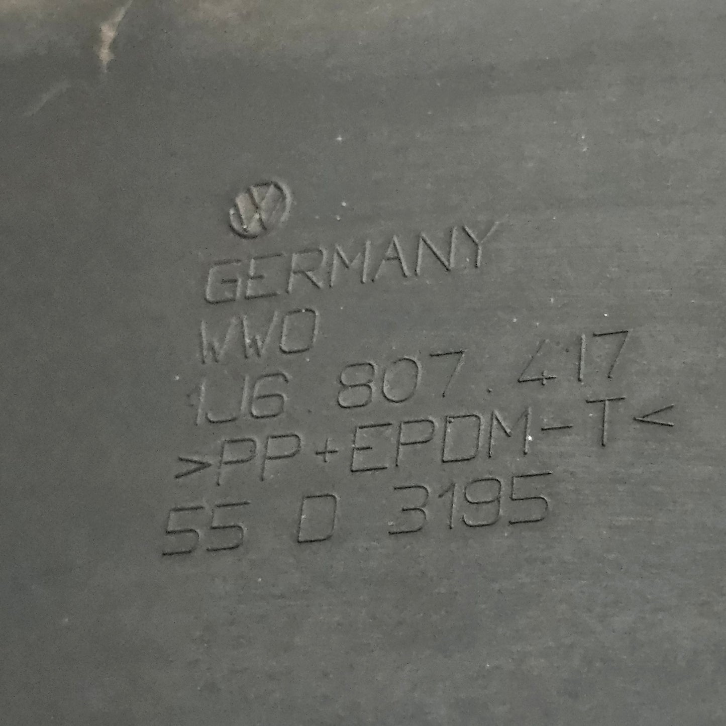 VW Golf 4 IV originale Heckstoßstange Stoßfänger hinten Heckschürze 1J6 807 417 gebraucht / L041 Schwarz