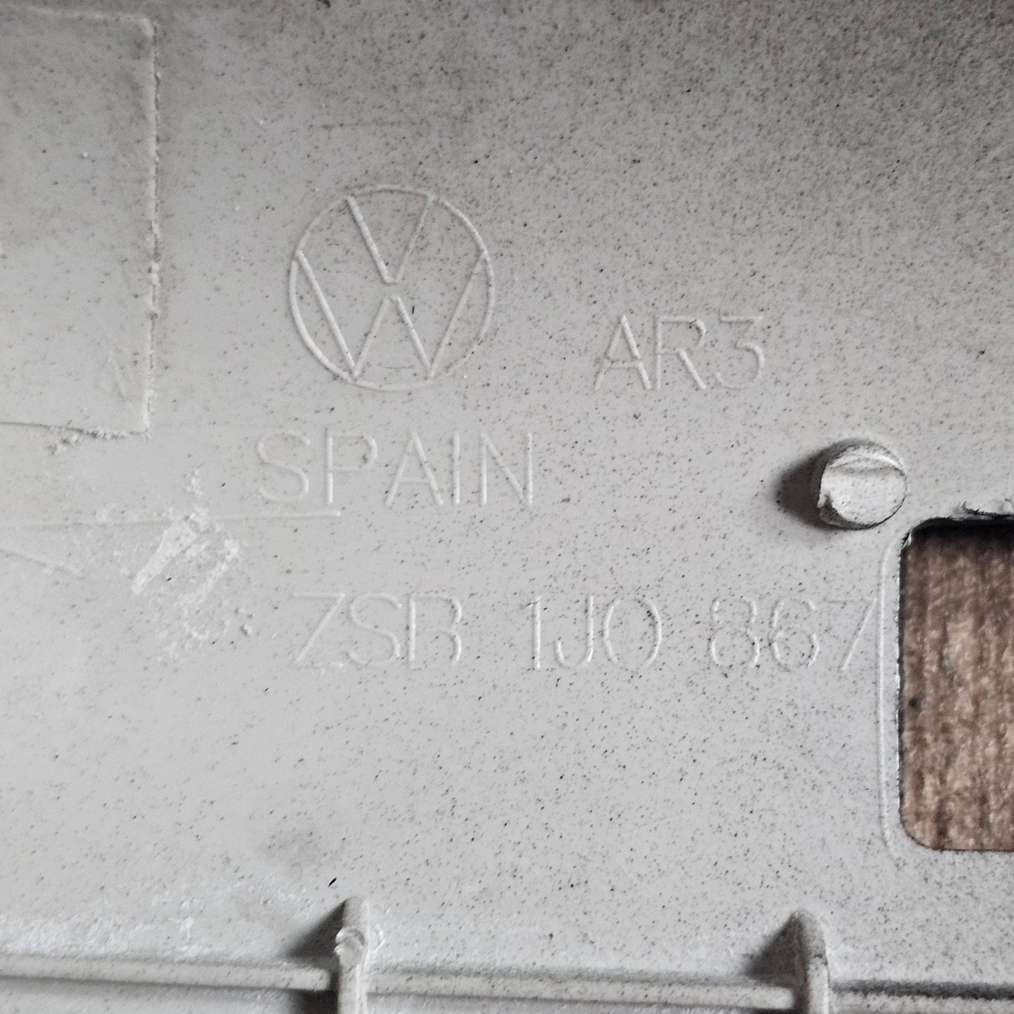 A-Säulenverkleidung links VW Golf IV / Bora – Teilenummer 1J0 867 233 E – Gebraucht