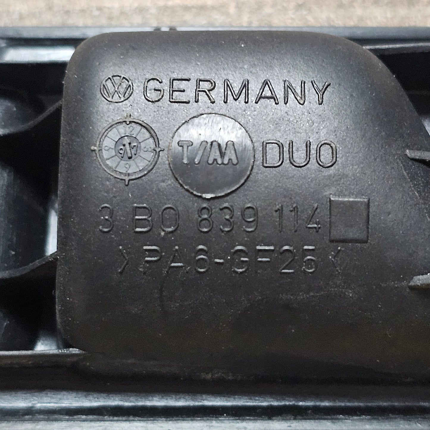 Innen Türöffner hinten rechts 3B0 839 114 für VW Golf IV