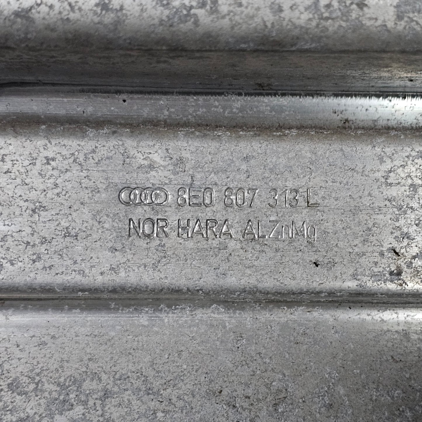 Stoßstangenträger hinten Audi A4 B6 8E 8E0 807 313 L