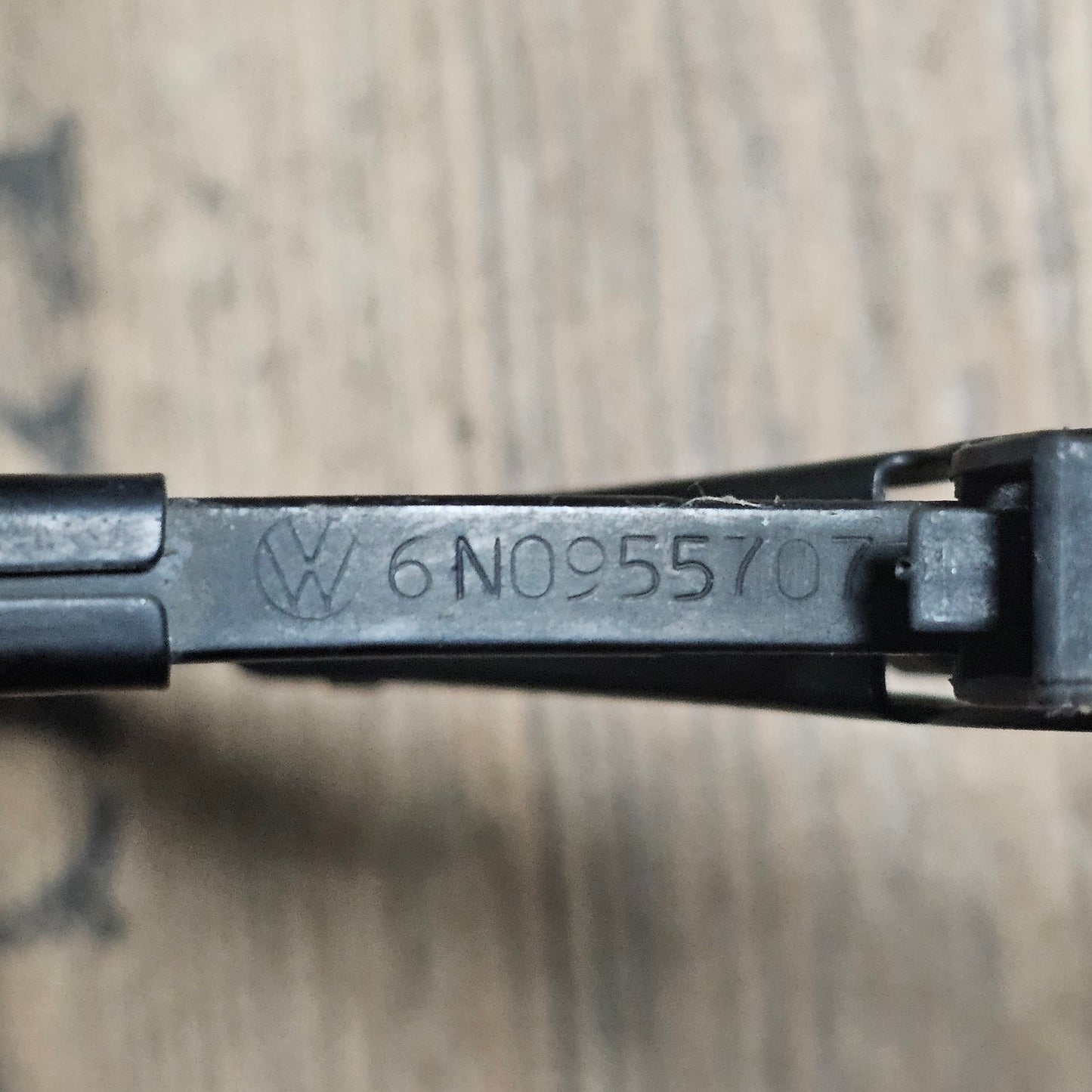 VW Polo 6N Wischerarm – Originalteil 6N0955707