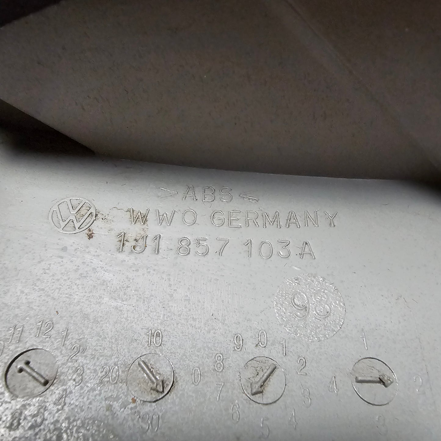 Handschuhfach komplett grau VW Golf 4 1J1857103A 1J1857101A