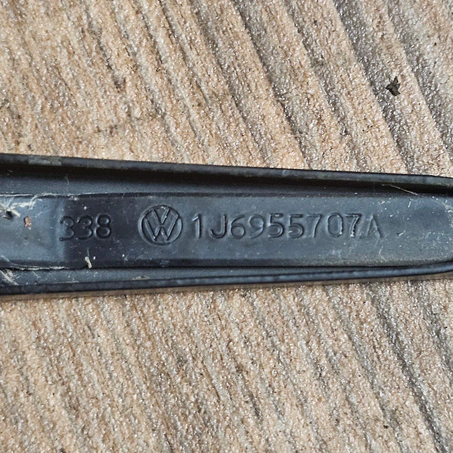 Heckwischerarm VW Golf IV / Passat / Ibiza – 1J6 955 707 A