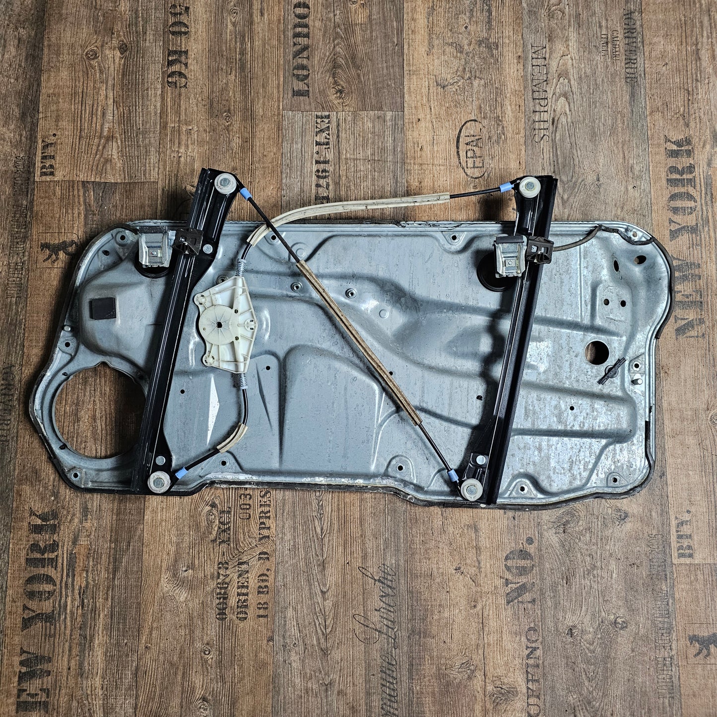 Fensterheber VW Golf IV – Teilenummer 1J3 837 461 H – Gebraucht