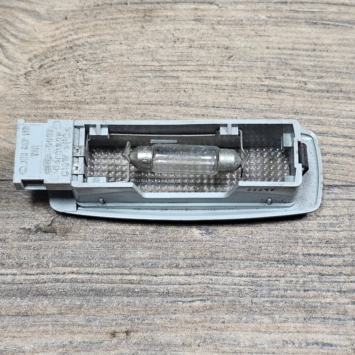 Innenraumleuchte Leseleuchte – 3B9947113 – Volkswagen Passat B5 – gebraucht