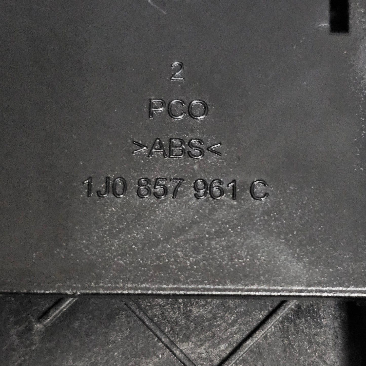 Aschenbecher VW Golf IV / Bora – Teilenummer 1J0 857 961 C – Gebraucht