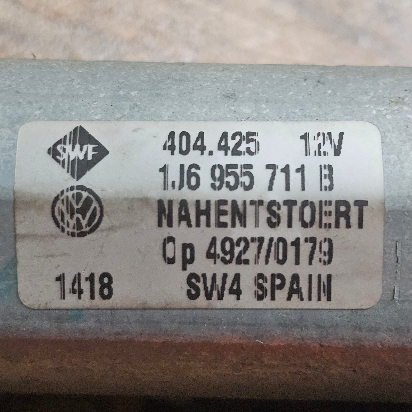 Scheibenwischermotor hinten 1J6955711B für VW Golf 4 IV Variant / Passat 3B B5 Kombi – Heckwischermotor