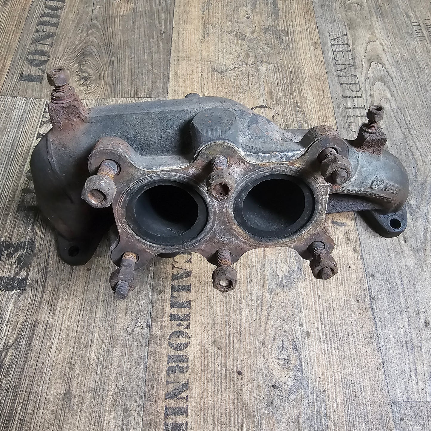 VW Golf IV 1.6 Abgaskrümmer – Originalteil 06A253033H