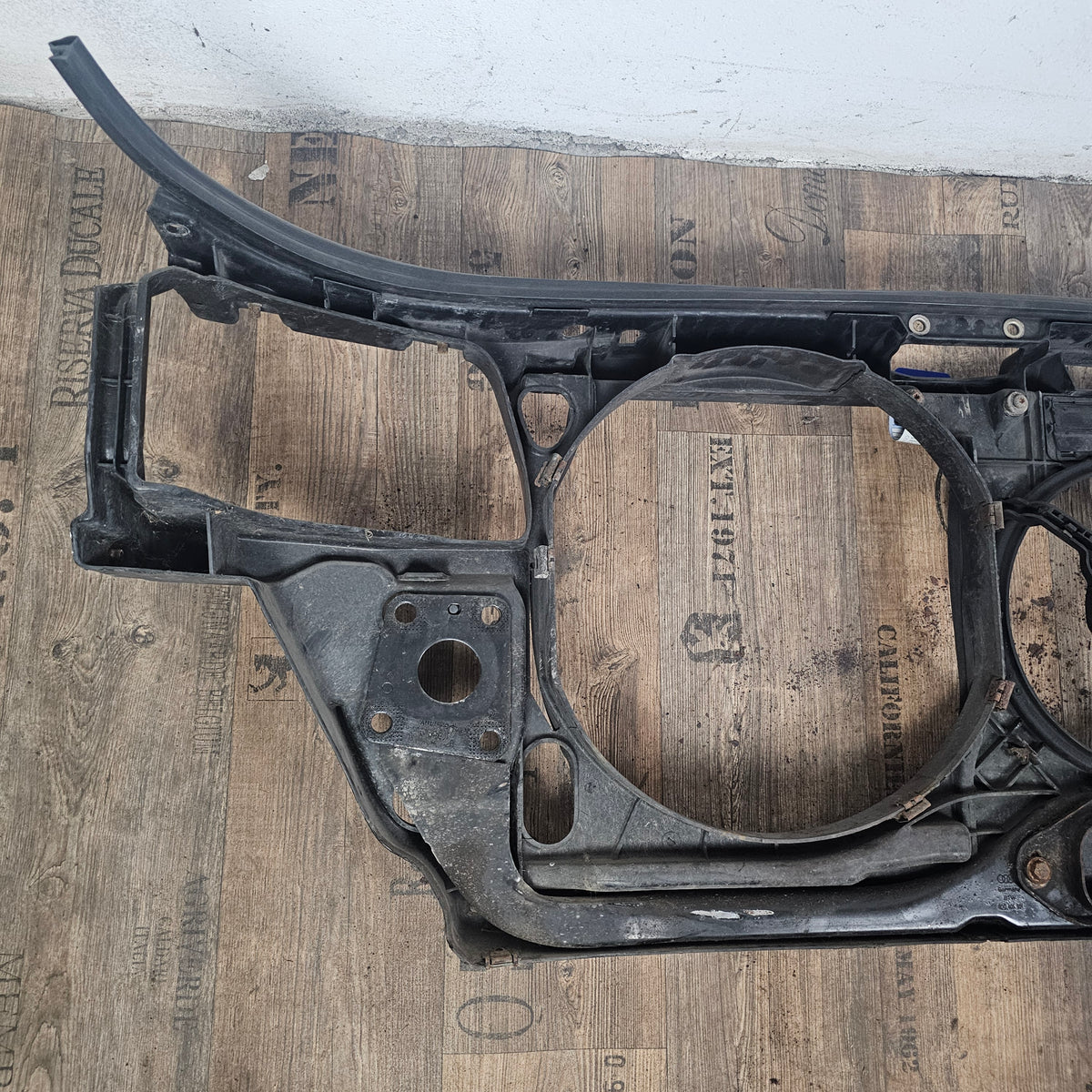 Audi A6 C5 4B Original Schlossträger Frontmaske vorne 4B0 805 588 gebraucht