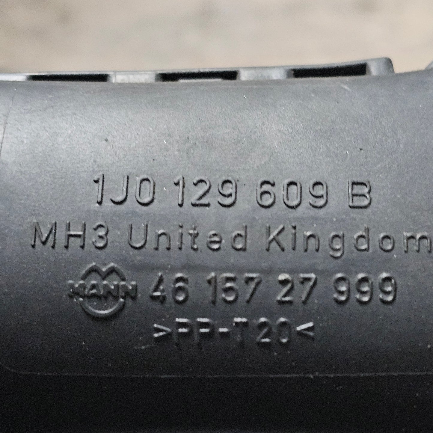 Luftfilterkasten + Ansaugrohr VW Golf 4 Bora 1J0129607D 1J0129609B