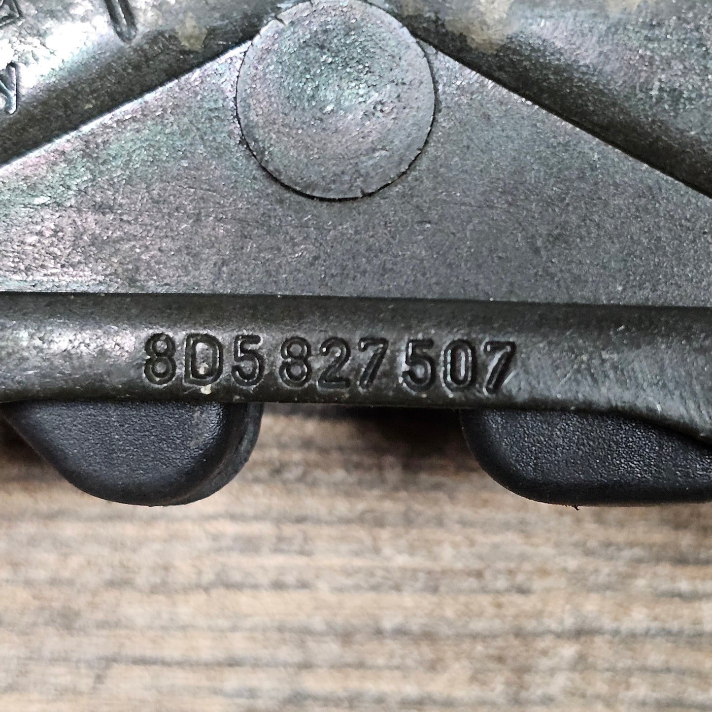Heckklappenschloss Audi A4 8D5 827 505 / 8D5 827 507 - gebraucht