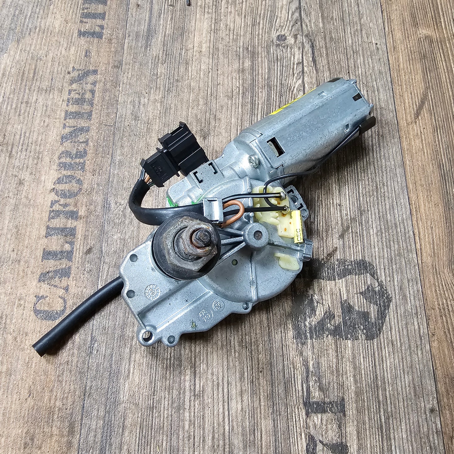 Scheibenwischermotor hinten VW Golf 3 – 1H6966713A – gebraucht