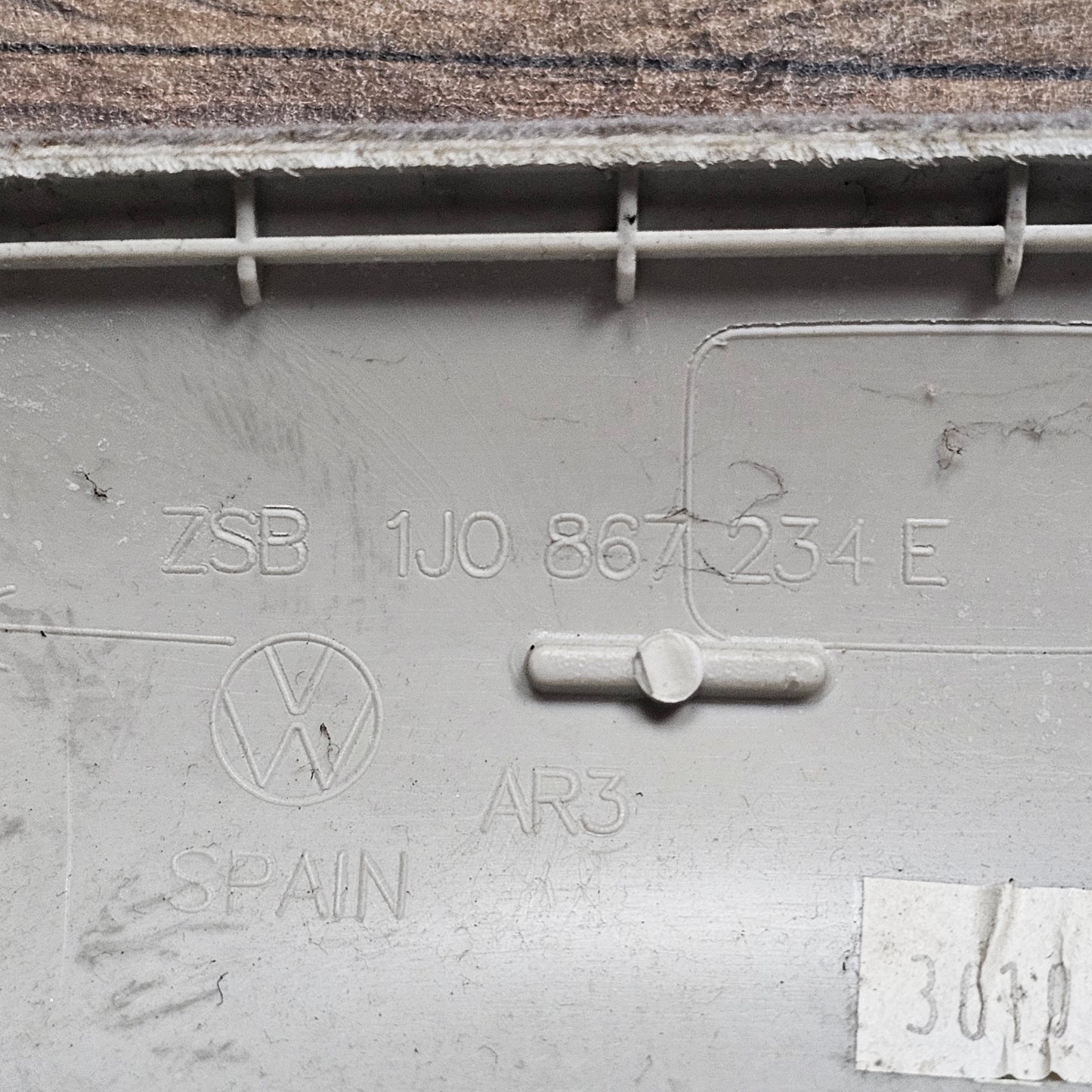 A-Säulenverkleidung rechts Grau VW Golf IV / Bora – Teilenummer 1J0 867 234 E – Gebraucht