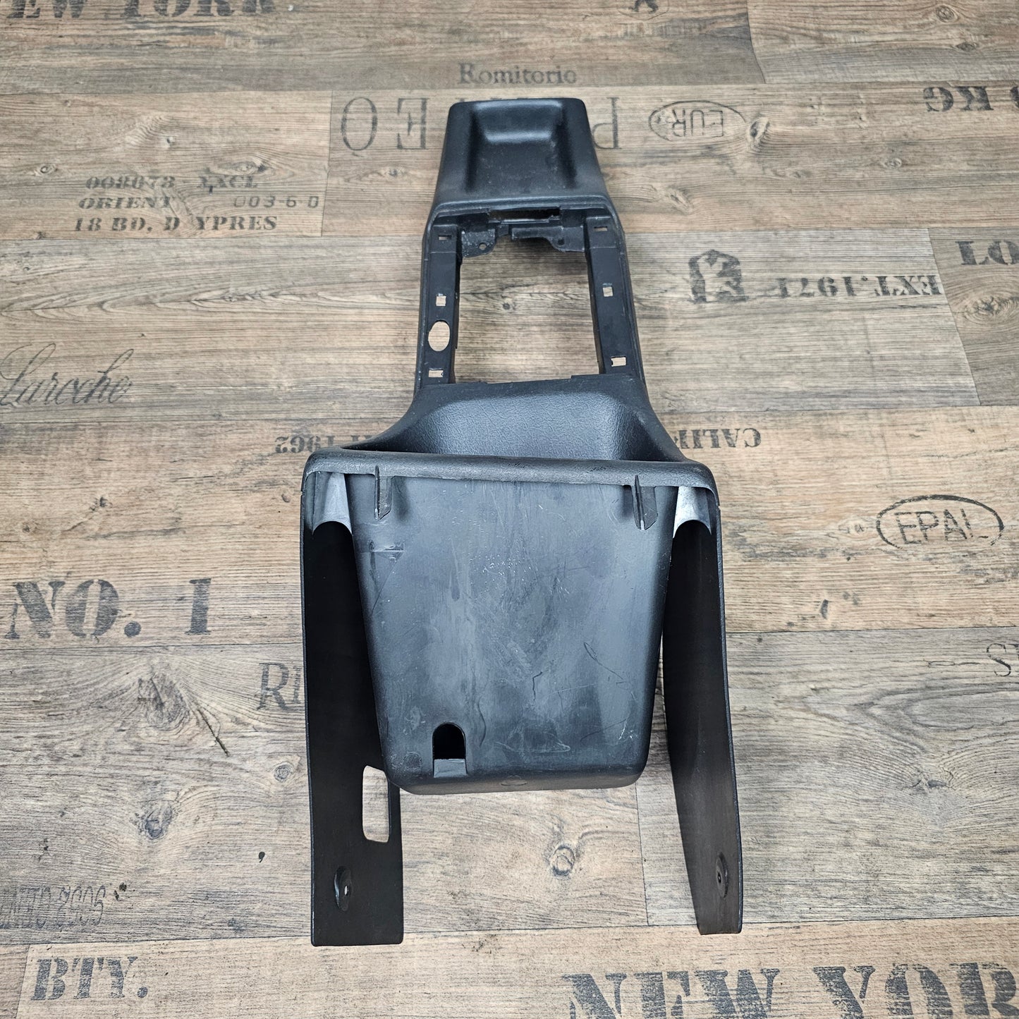Mittelkonsole schwarz VW Golf 3 / Cabrio / Vento – 1H1863243 – gebraucht
