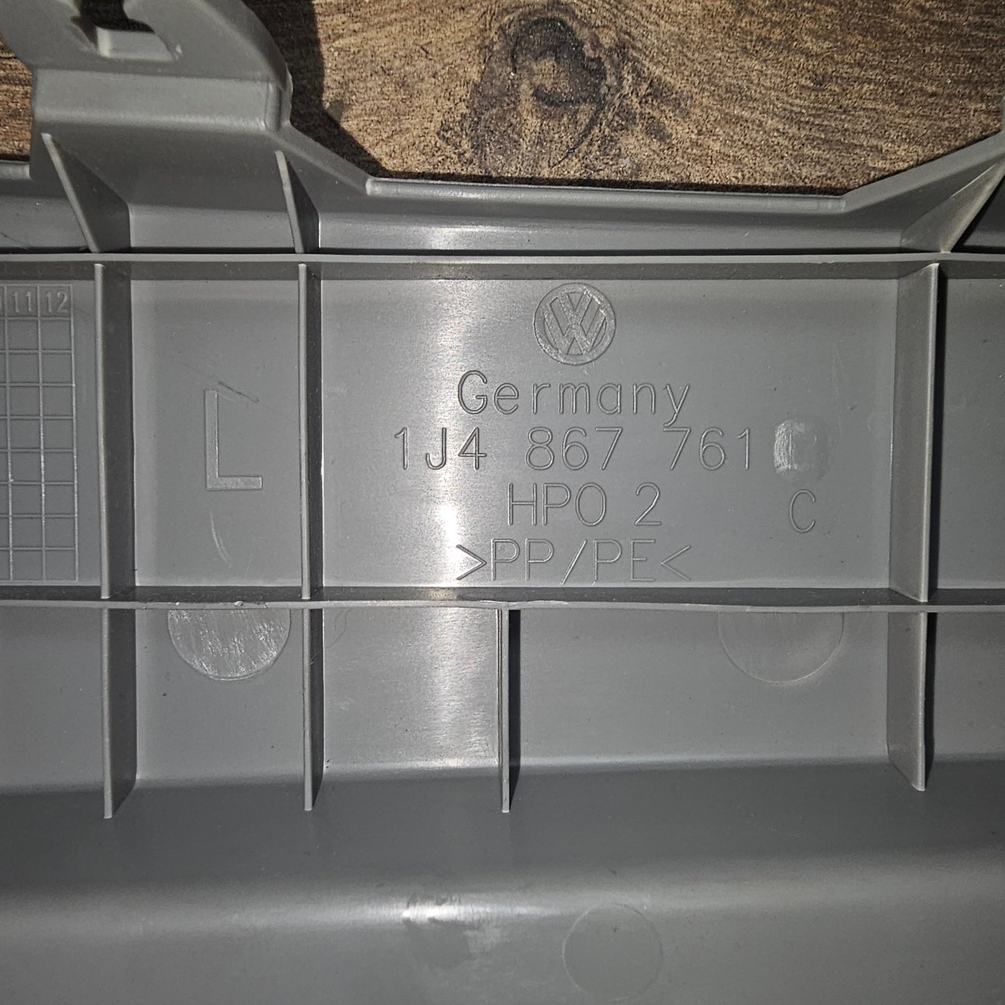 Seitenteil Hutablage links VW Golf 4 Kofferraum Verkleidung 1J4867761C