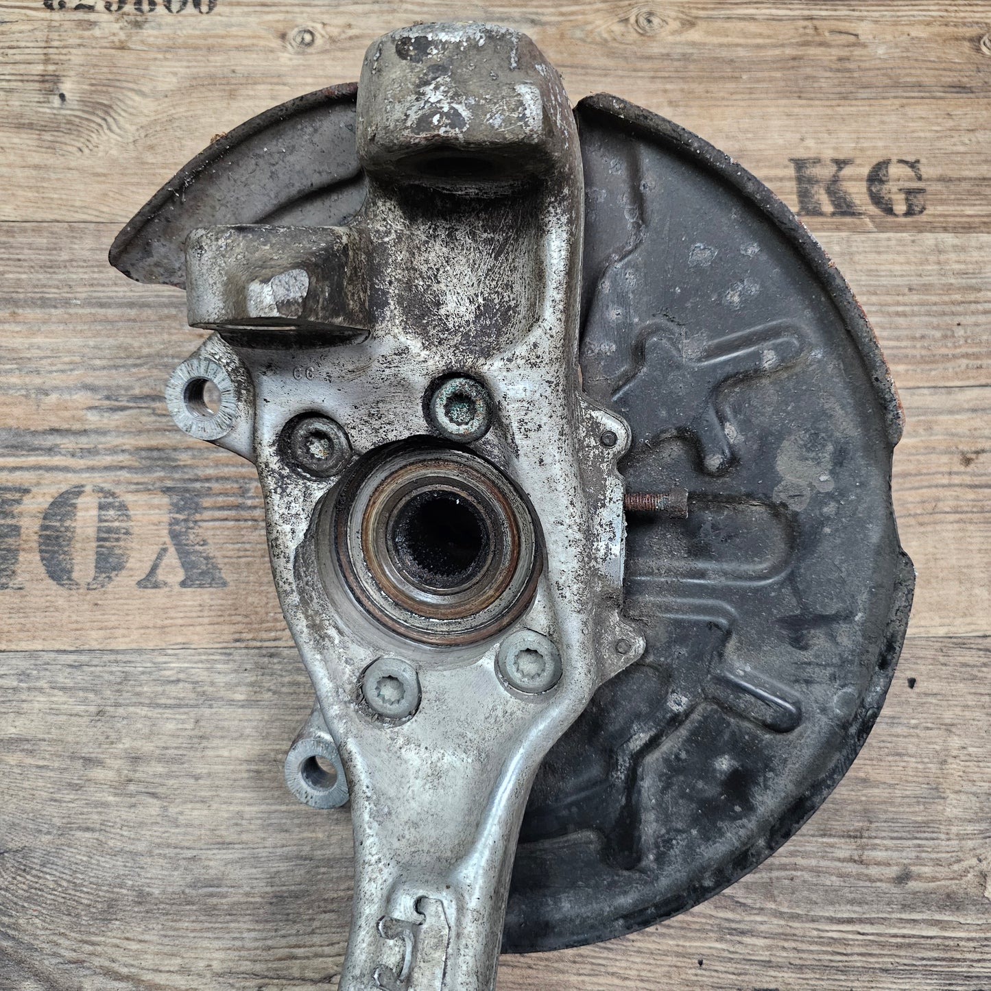 Achsschenkel vorne rechts Audi A4 B6 B7 8E0 407 242 E - gebraucht