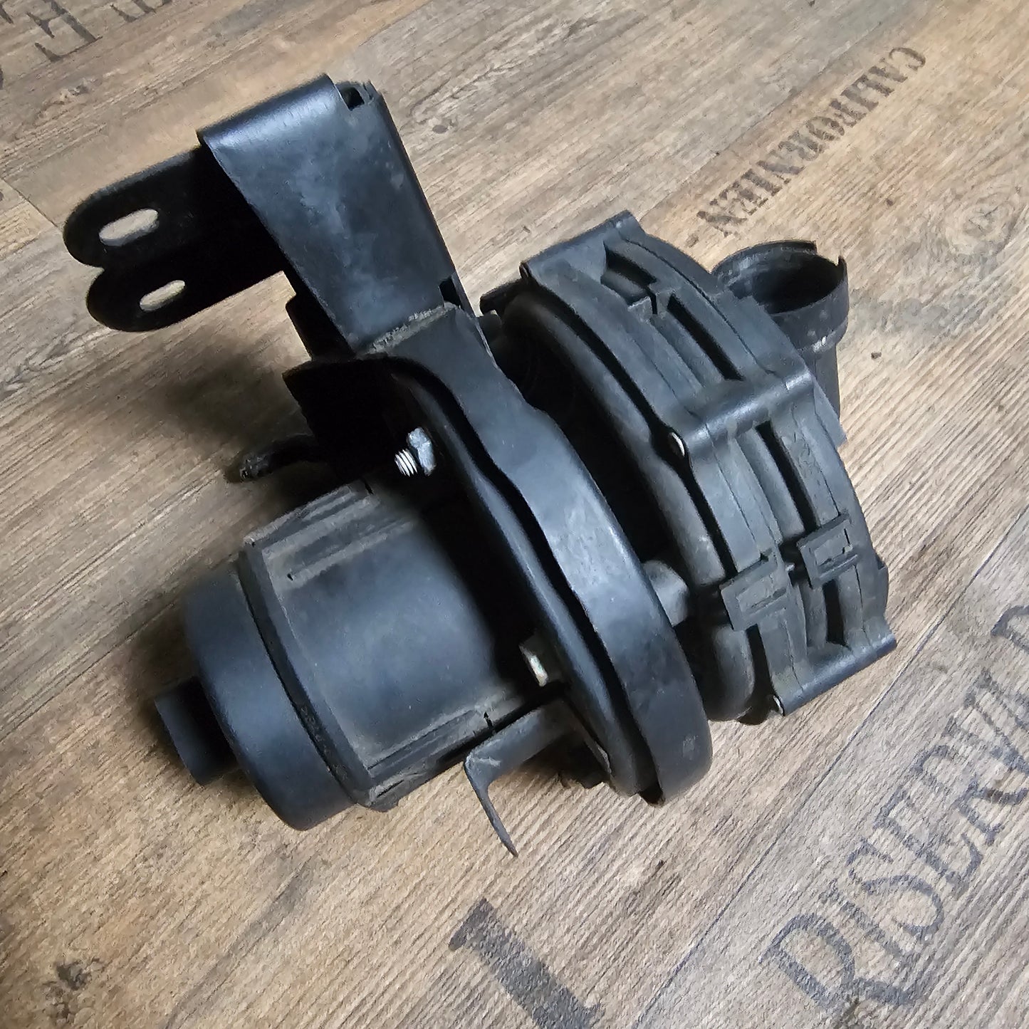 VW Golf IV Sekundärluftpumpe 071959253 / 1J0906615