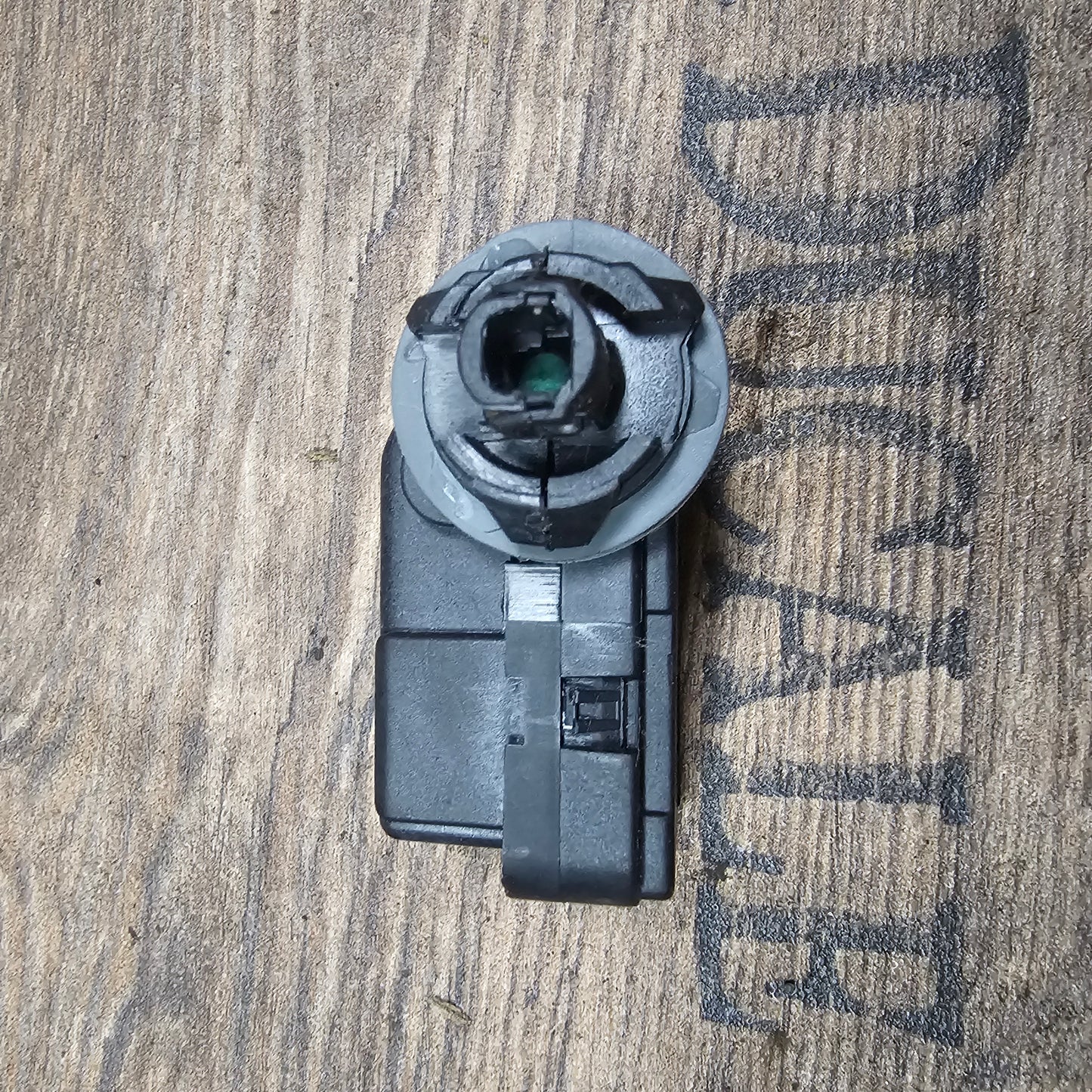 Stellmotor Leuchtweitenregulierung Audi/VW A2 A4 S4 RS4 B5 8E Q7 1J0941295F gebraucht