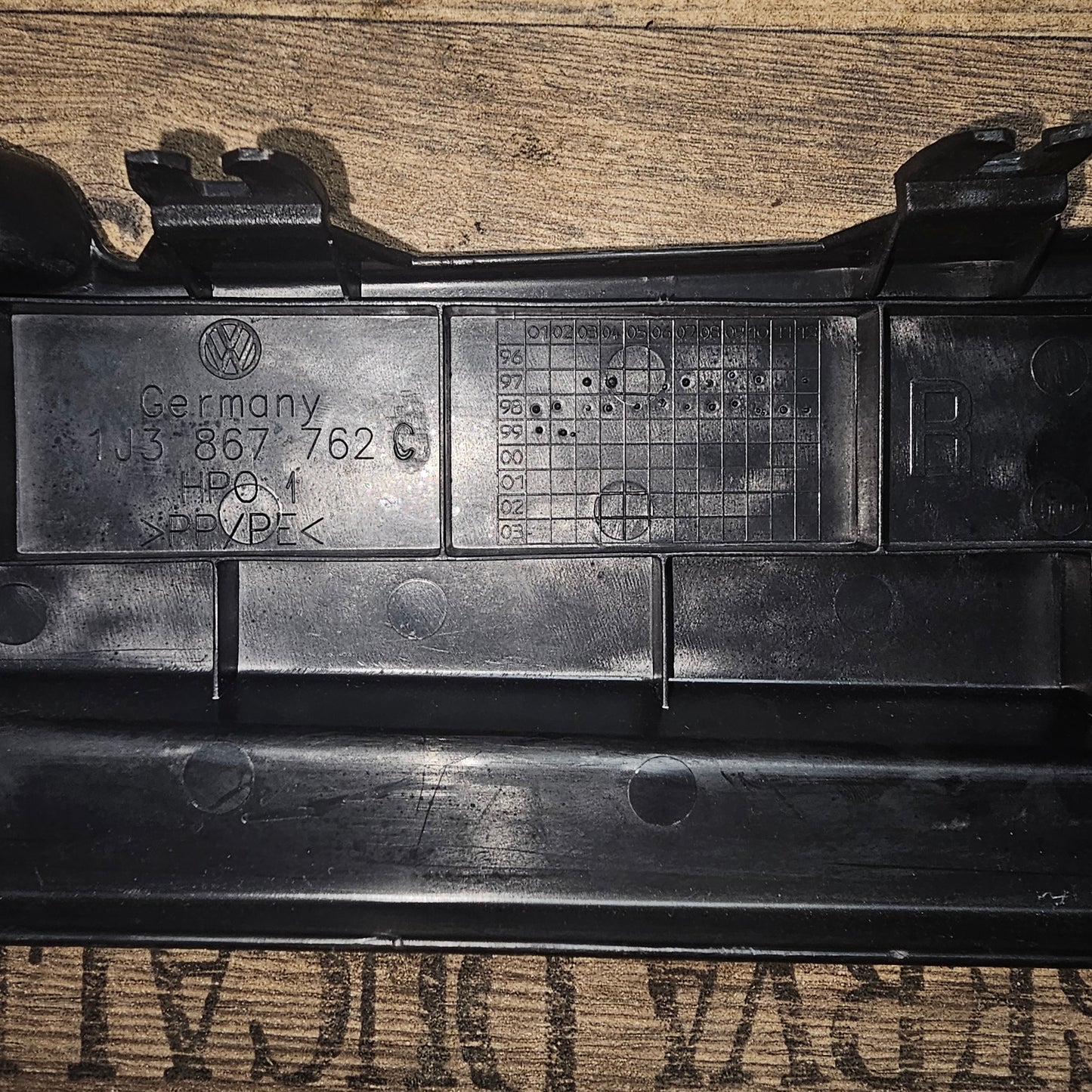 Seitenteil Hutablage rechts VW Golf 4 Kofferraumverkleidung 1J3 867 762 C