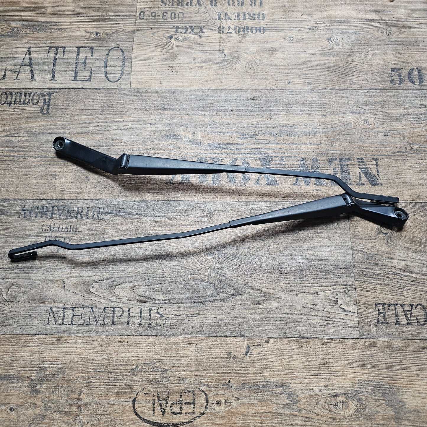 Wischerarme links + rechts VW Golf 3 / Cabrio / Vento – 1H1955409C & 1H1955410B – gebraucht