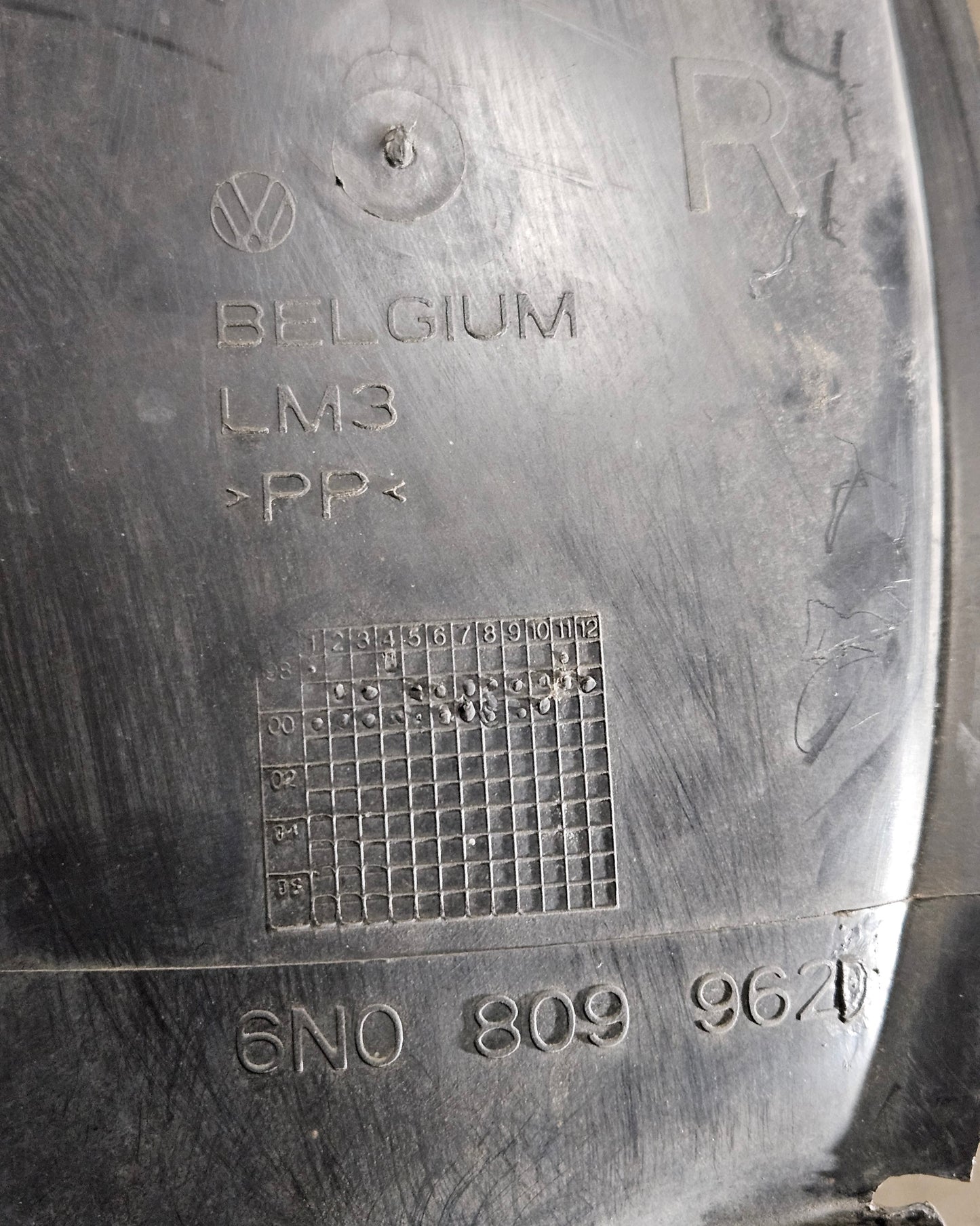 VW Polo 6N Radhausschale Radhaus Verkleidung 6N0 809 962 vorne rechts