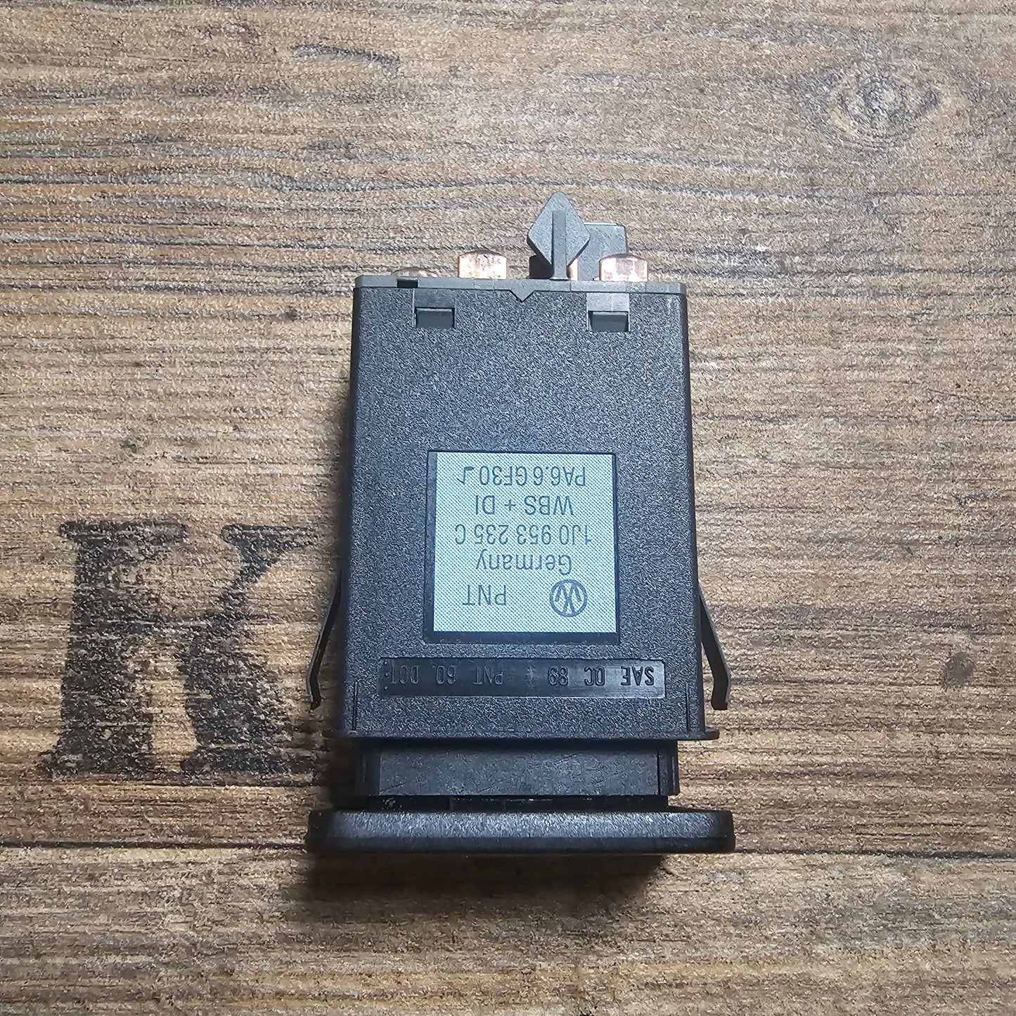 Warnblinkschalter 1J0953235C für VW Golf 4 / Bora – Original
