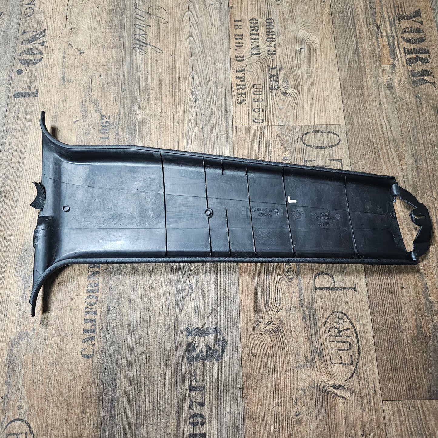 Säulenverkleidung links – 1H4867297 – VW Golf 3 / Vento – gebraucht