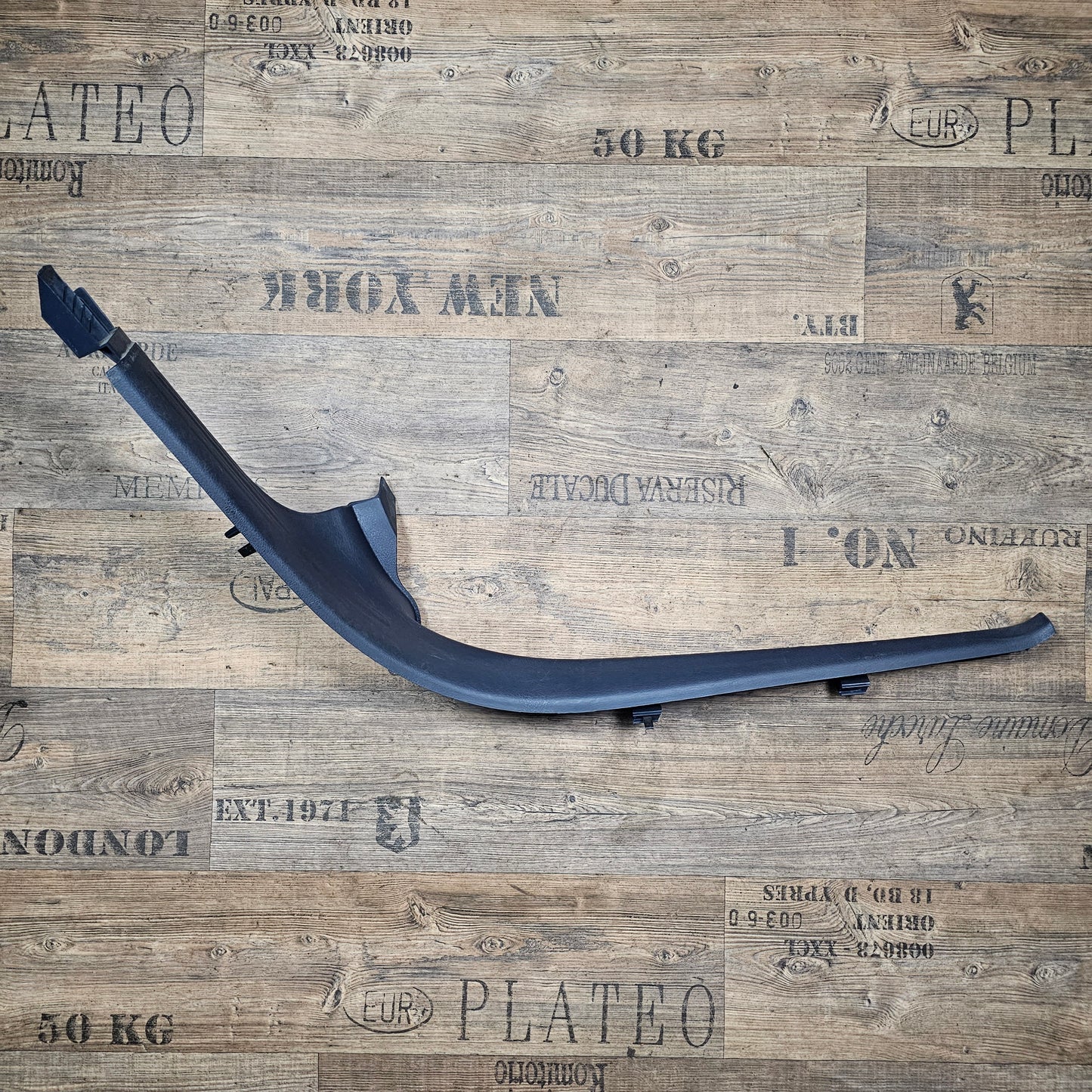 Verkleidung C-Säule unten links / Einstiegsleiste Audi A6 4F C6 4F0 867 767 A Indigo Blau - gebraucht