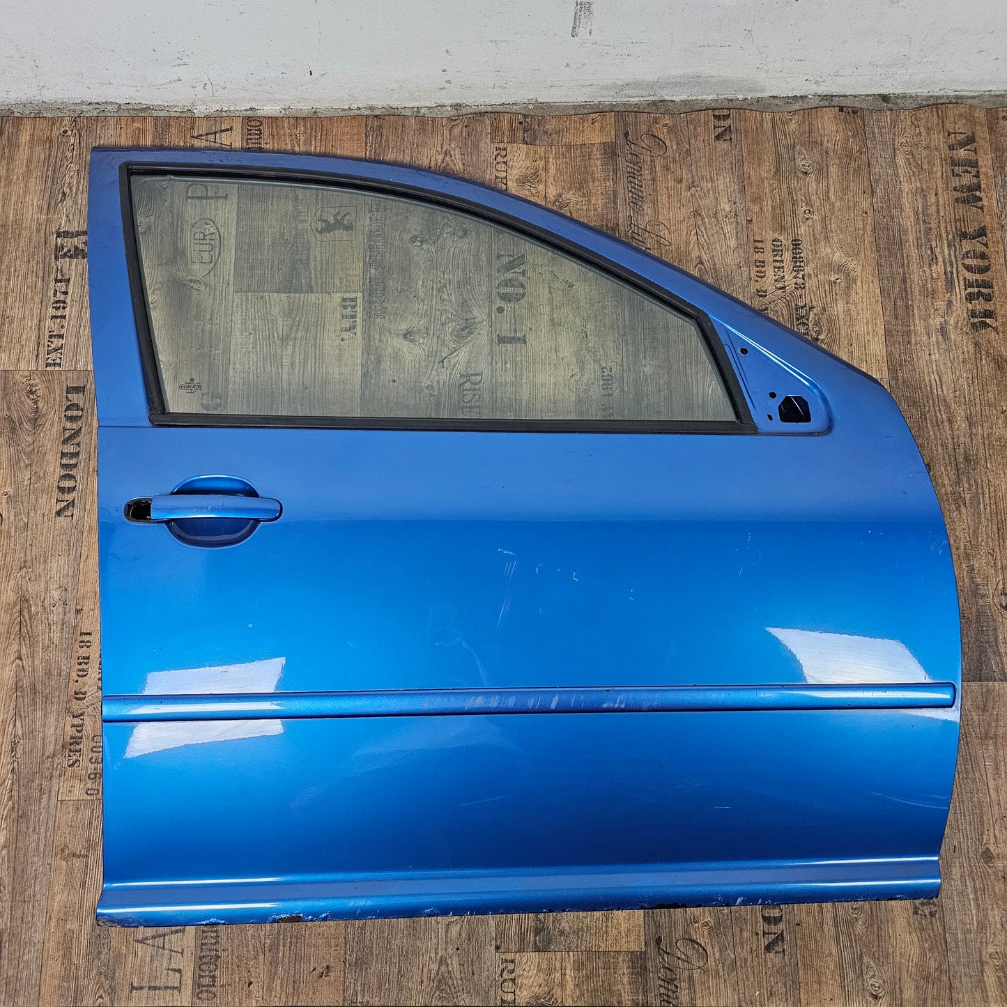 Tür vorne rechts VW Bora 1J2 Blau