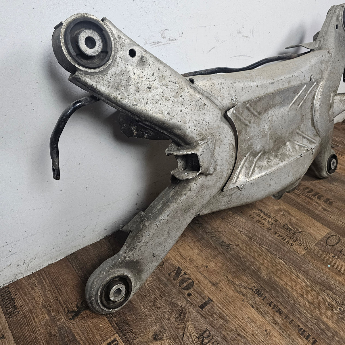 Audi A8 D3 4E Original Hilfsrahmen Hinterachse Achsträger 4E0 505 235 C gebraucht