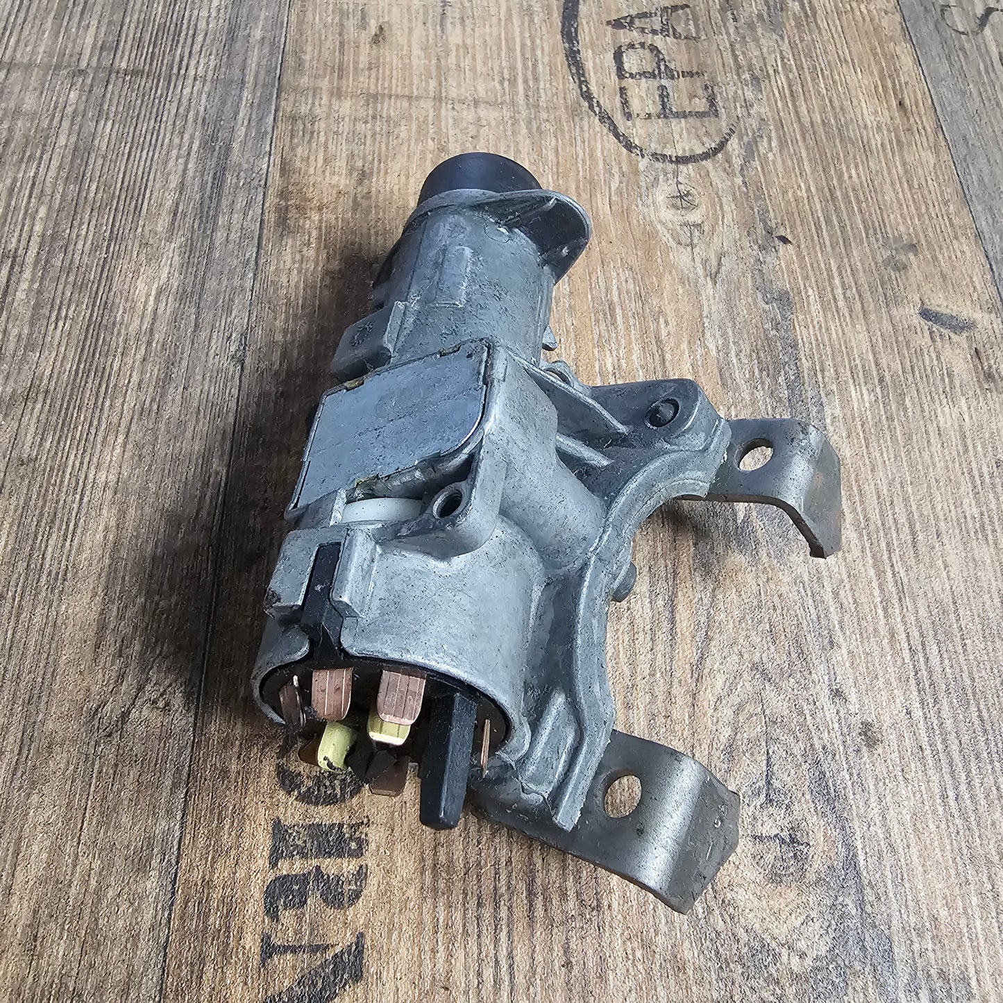 Tacho Kombiinstrument VW Golf IV 1J0919861 + Zündschloss mit 1 Schlüssel 4B0905851C + Motorsteuergerät 036 906 014 AB + Airbag Steuergerät 1J0 909 609 – Gebraucht