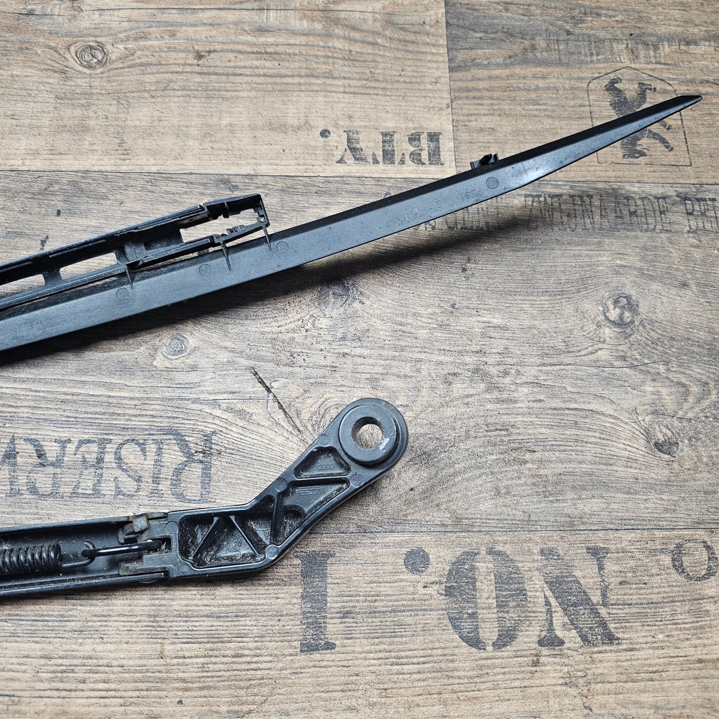 Scheibenwischerarm vorne links & rechts Audi A4 B6/B7 (8E) 8E1 955 407 A / 8E1 955 408 A - gebraucht