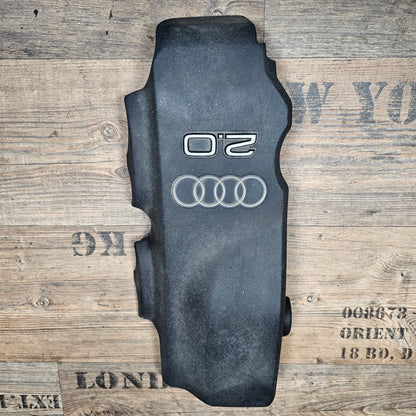 Audi A4 B6 8E Abdeckung Saugrohr Motorabdeckung schwarz 06B103925C – gebraucht