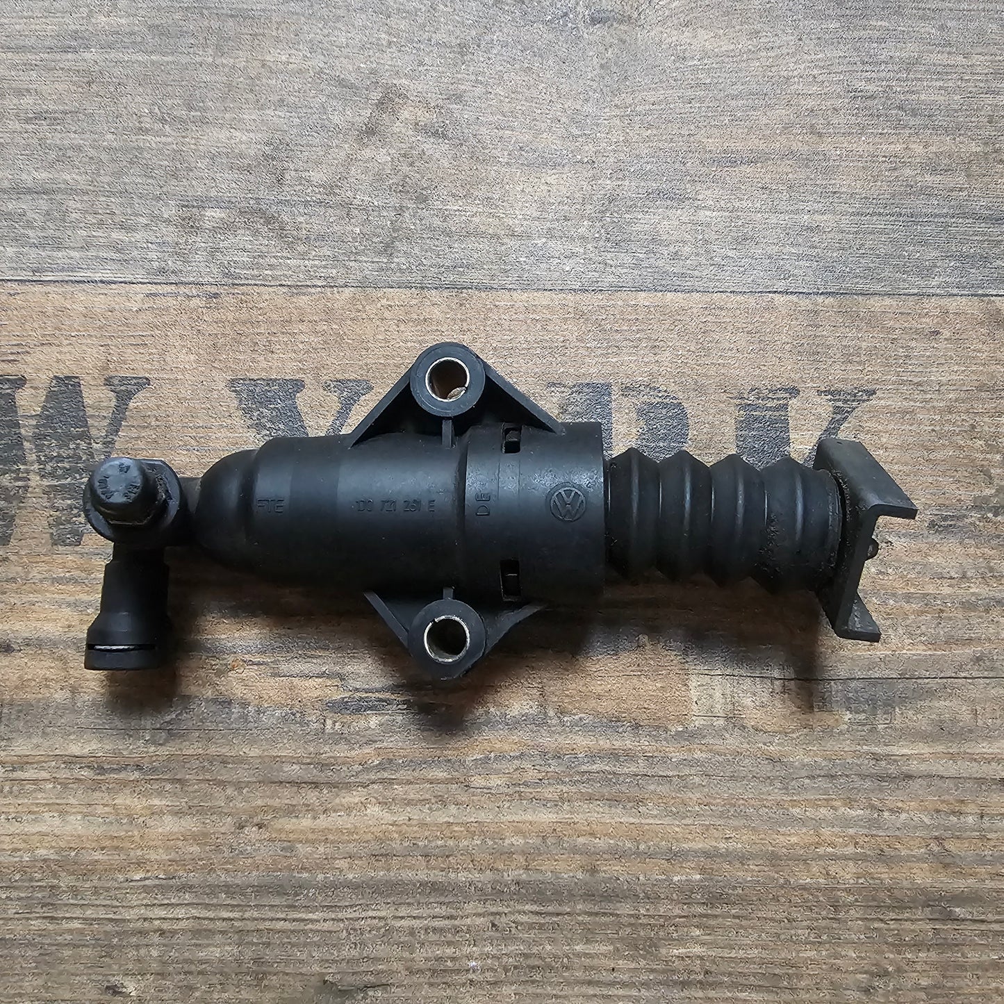 Original Kupplungsnehmerzylinder 1J0 721 261 E – Passend für AUDI A3 8L, VW Bora, Golf IV, Leon, Octavia II