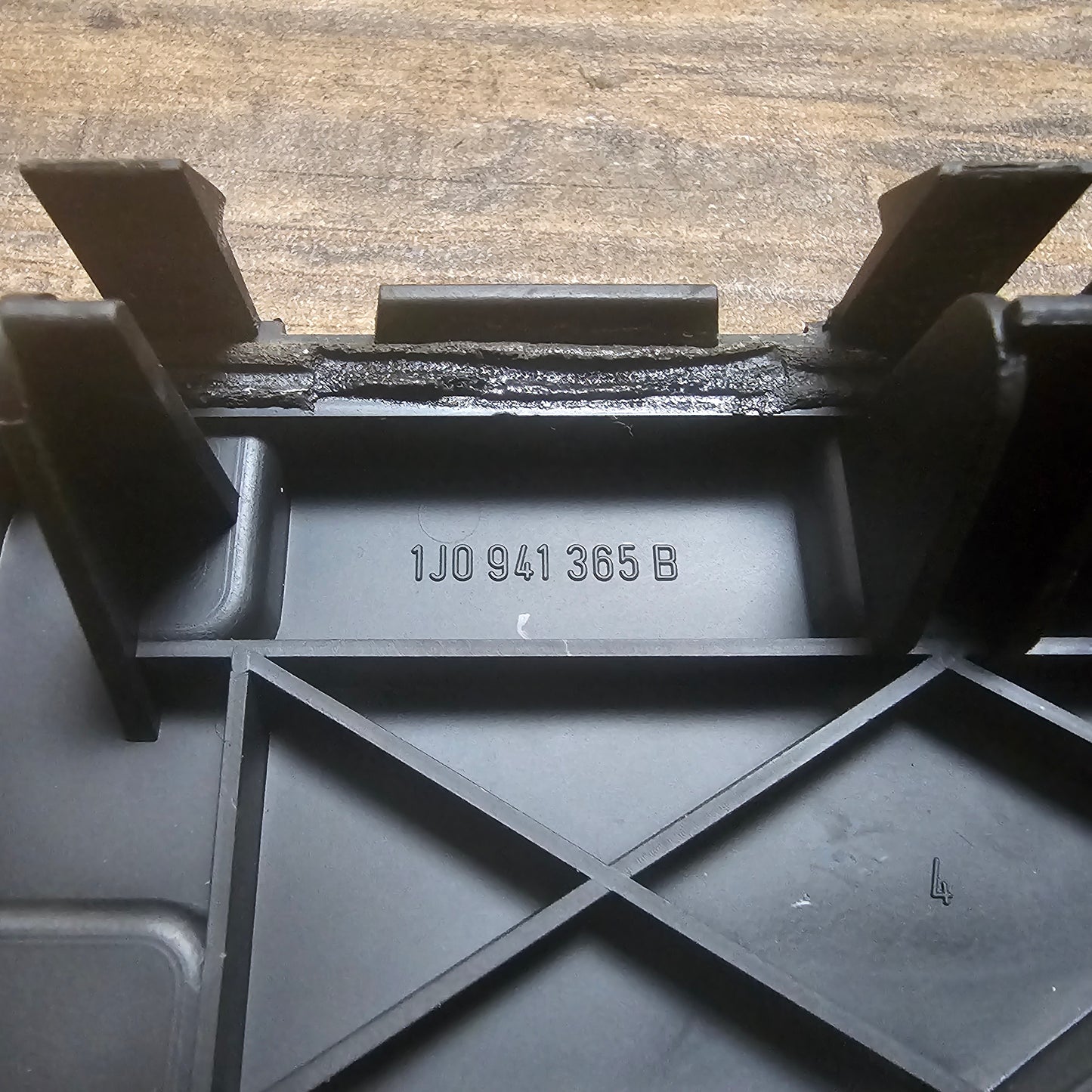 Abdeckung Sicherungskasten Motorraum + Rahmen VW Golf 4 1J0941365B / 1J0941377B
