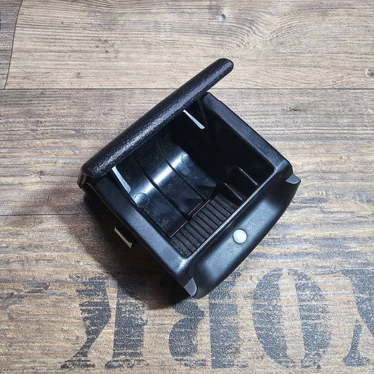 Aschenbecher Mittelkonsole VW Golf 3 / Vento / Cabrio – 1H0857962B – gebraucht