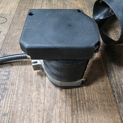 Sicherheitsgurt mit Gurtstraffer vorne links VW Golf 3 – 1H0857705A – gebraucht