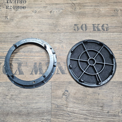 Gebrauchtes Boxengitter für VW Golf 3 / Vento / Cabrio – Links Hinten mit Rahmen – Teilenummer 1H3867149 + 1H3867043