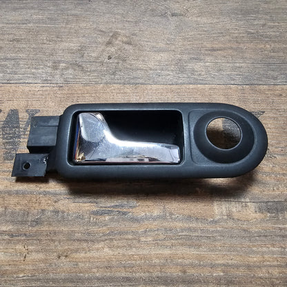 Innen Türöffner vorne links 1J0 837 113 für VW Golf IV