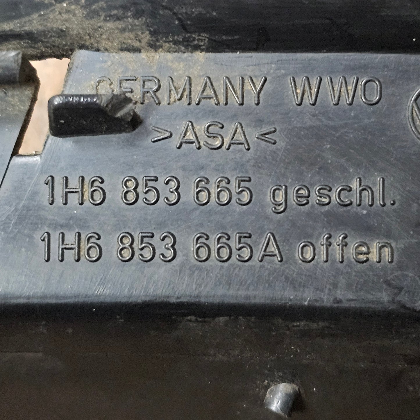 Lüftungsgitter Stoßstange links – 1H6853665 – VW Golf 3 – vorne – gebraucht