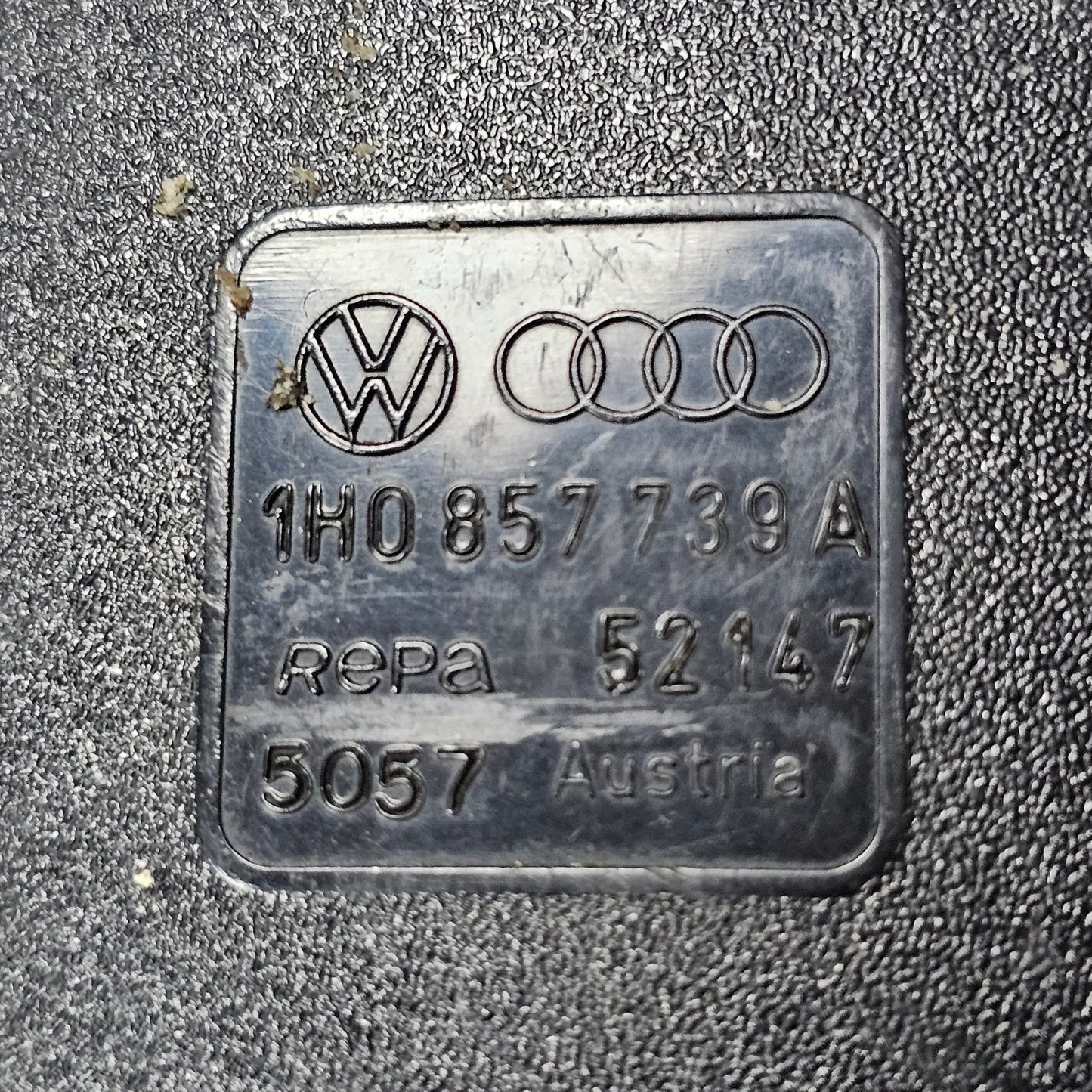 Gurtschloss VW Golf 3 / Vento / Cabrio – 1H0857739A – gebraucht