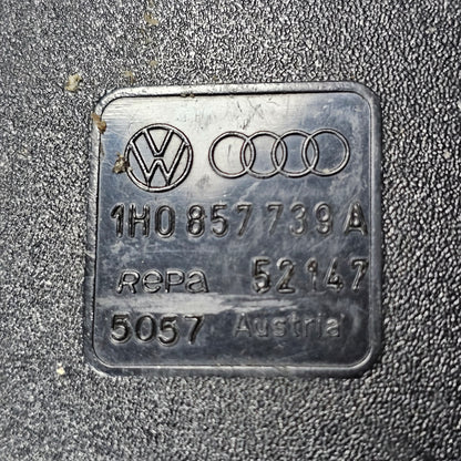 Gurtschloss VW Golf 3 / Vento / Cabrio – 1H0857739A – gebraucht