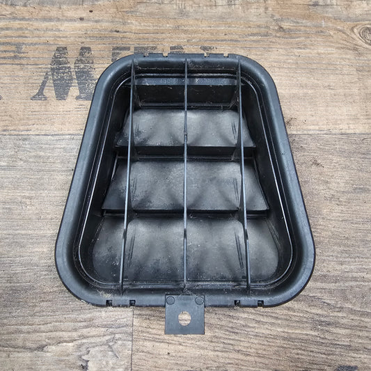 Audi A4 S4 RS4 8E/B6/B7 Cabrio 8H A6 4B/4F Q3 8U Entlüftungsblende 4B0819181B gebraucht