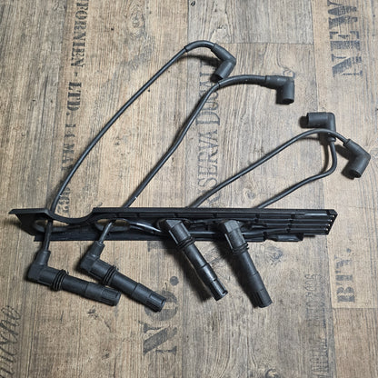 VW Golf IV Zündkabelx4 Stck. inkl. Halter 036 905 487 A / Zündkerzenstecker 036 035 255 K