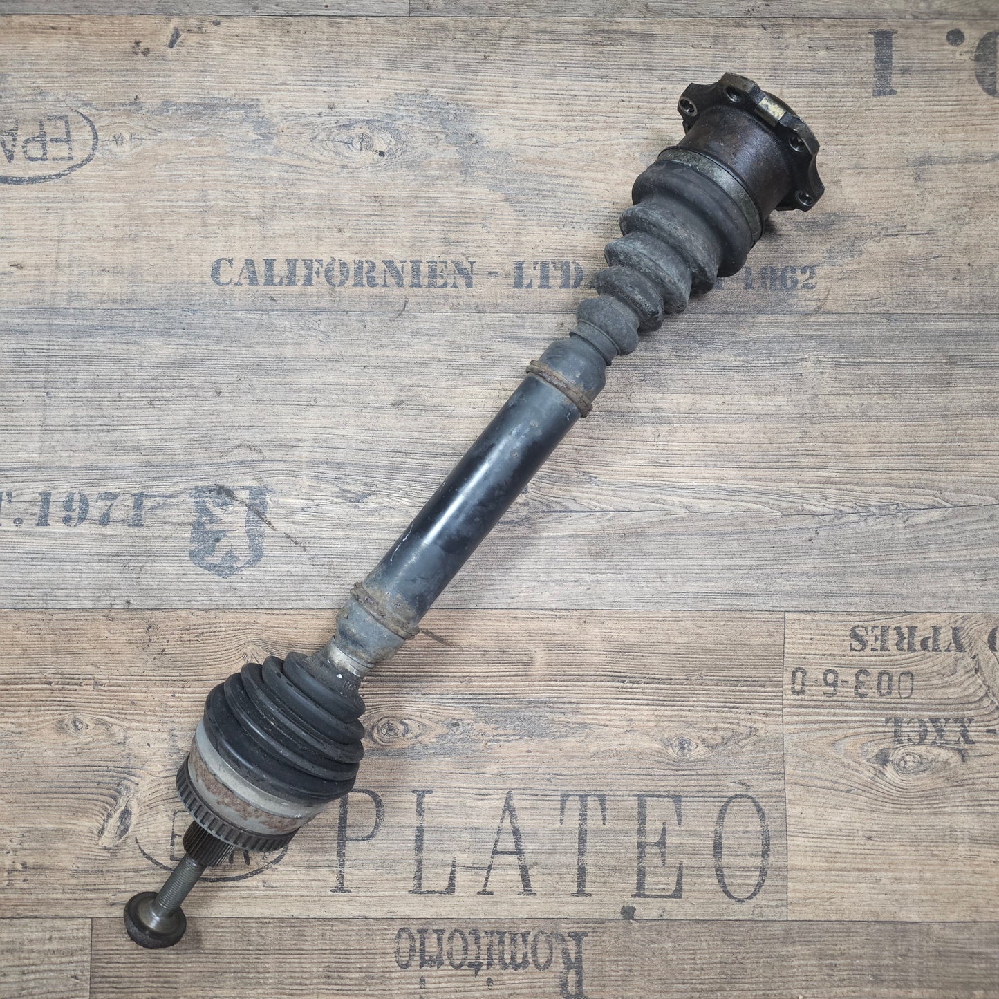 Antriebswelle vorne links Audi 80 B4 Limousine / Avant 8E0 407 271 AG - gebraucht