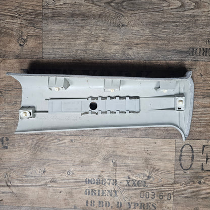 B-Säulenverkleidung rechts Grau VW Golf IV / Jetta GLI MK4 00–05 – Teilenummern 1J0 868 311 / 1J3 867 244 C / 1J3 867 286 – Gebraucht