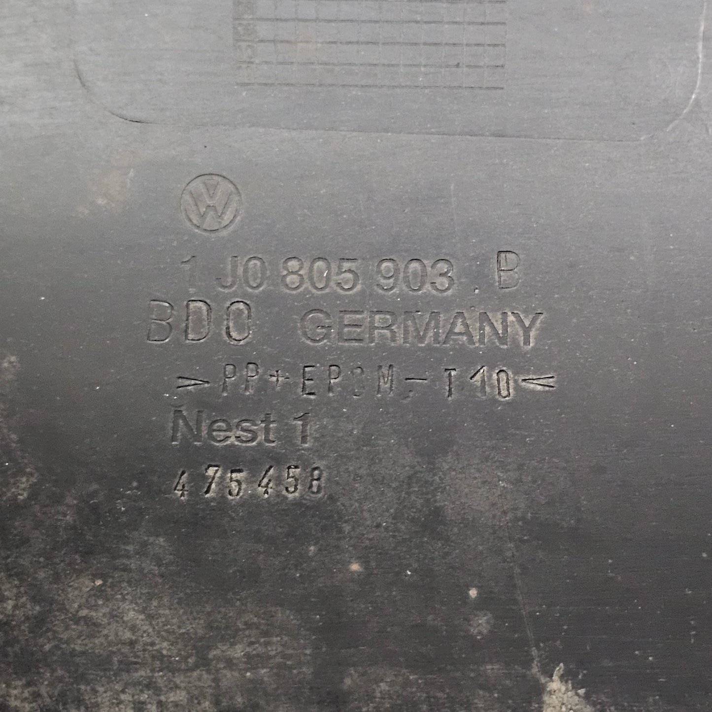VW Golf 4 IV Frontstoßstange Stoßfänger vorne 1J0 805 903 B gebraucht / LC7U Beech Grey Metallic