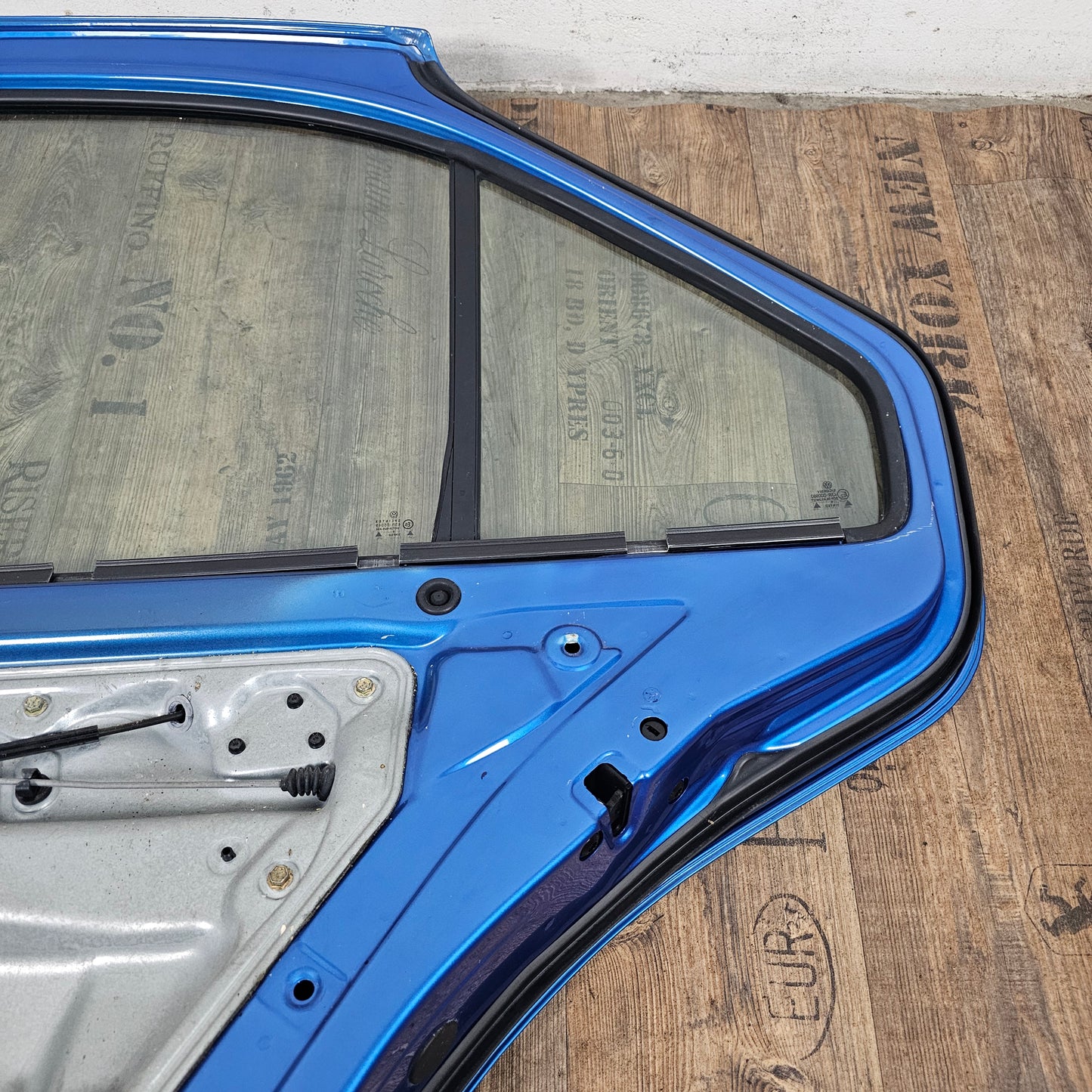 Tür hinten rechts VW Bora 1J2  Blau