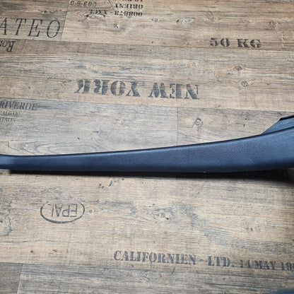 Verkleidung C-Säule unten rechts / Einstiegsleiste Audi A6 4F C6 4F0 867 768 A Indigo Blau - gebraucht